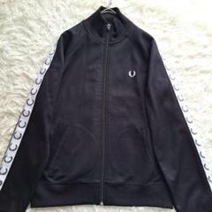 FRED PERRY 刺繍ロゴ　サイドライン　ベロアトラックジャケット 緑 美品】【FRED PERRY】トラックジャケットジャージ サイドライン