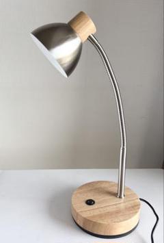 軽量　照明 LEDテーブルランプ ウッド　ナチュラル デスクランプ　ベッドサイド