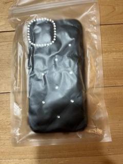 iPhone 14用 ブラックソフトケース パール付き