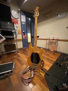 MUSIC MAN Classic Stingray 4 Black 2BAND EQ 2010年製買取り