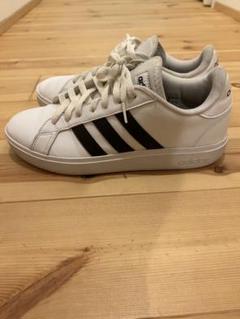 adidas アディダス　スニーカー　24cm