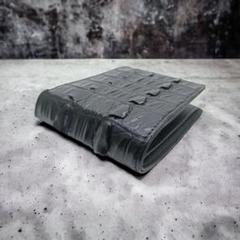 t40【本物証明証付き】AT13 本革 クロコダイル 二つ折り財布 背ブラック