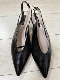【ZARA】パテント風レザースリングバックシューズ| 3214/510/400 パテント風レザースリングバックシューズ - ブラック | ZARA
