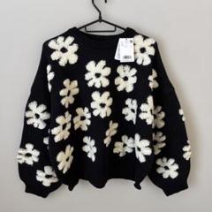 新品　moment＋　ブラック　花柄　ニット　セーターのサムネイル
