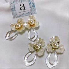 2286-1 2way ゴールド☺︎ホワイトフラワーのピアス×クリアフープ☺︎