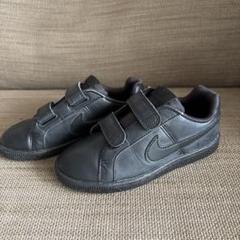 美品Nike コートロイヤルスニーカー ベルクロ18.0cm