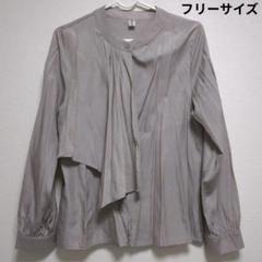 新品未使用★長袖 ブラウス★Mサイズ相当★グレー★フリル