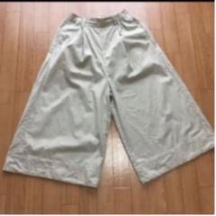 ニコアンド パンツ ベージュ