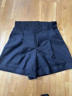 グレイル　GRLブラックワイドレッグショートパンツ