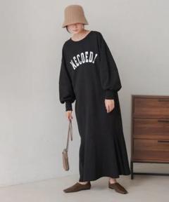 新品✨2WAYロゴプリントスウェットフレアワンピース