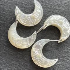 【B】マザーオブパールとラピスラズリのフラワーカービングのピアス 海外 正規品】 B】マザーオブパールとラピスラズリのフラワー