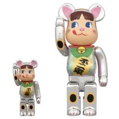 BE@RBRICK 招き猫ペコちゃん銀メッキ 蓄光ミルキー入り100%&400%のサムネイル