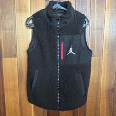 【新品】ナイキ ジョーダン ポリダウンベスト 中綿 黒 ダウンベスト XLサイズ NIKE】関送無料/ナイキ/ジョーダン フライト/ダウンベスト (Nike