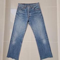 希少 90's USA製 Levi's 501 W30 赤文字 金脇割 BLUE 希少 90's USA製 Levi's 501 W30 赤文字 金脇割 BLUE - メルカリ