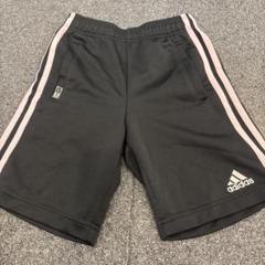 アディダス　ハーフパンツ　ジャージ　130 美品