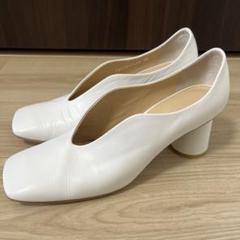 未使用 CLANE WAVE SQUARE PUMPS ホワイト 38 未使用 CLANE WAVE SQUARE PUMPS ホワイト 38 - メルカリ