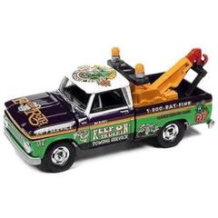 AUTO WORLD 1:48 RAT FINK Garage with 1:32 Tow Truck Set