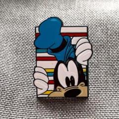 ピンバッチ　グーフィー
