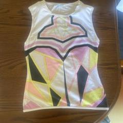 美品　EMILIO PUCCI タンクトップ ノースリーブカットソー EMILIO PUCCI - エミリオプッチ タンクトップ プッチ柄 EMILIO