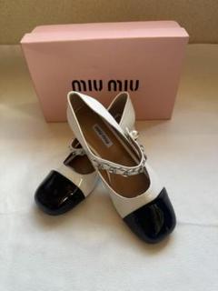 美品】MIU MIU ストラップ付きローファー**37** - メルカリ