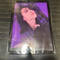 中森明菜 A2ポスター 新品額装付き イエロー① - メルカリ
