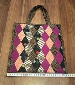 プラバン入り手提げバッグ パッチワーク ハンドメイド ワンハンドル お散歩 パッチワーク - ハンドバッグの人気通販 | minne 国内最大級の