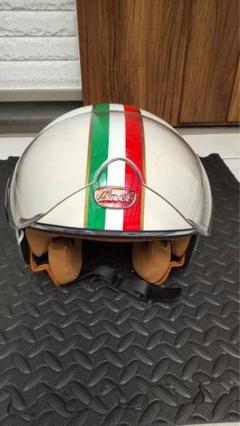 Vespa 純正 イタリア国旗カラー ヘルメット 中古 Vespa 純正 イタリア国旗カラー ヘルメット 中古