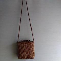 あけび蔓細工　青森　三上工芸　網代編み　籠バッグ あけび蔓細工 青森 三上工芸 網代編み 籠バッグ - メルカリ