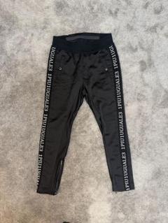 激安‼︎美品‼︎定価69,000円‼︎1piu1uguale3 SPORT‼︎リブパンツ 1piu1uguale3 SPORT ウノピュウノウグァーレトレ パンツ