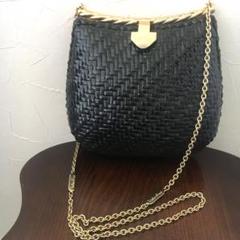 おすすめ ◯valentino かごポシェット◯かごバッグ 黒 チェーン バッグ