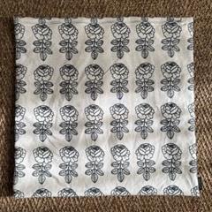【新品・未使用】タグ付　廃盤／希少　マリメッコ　クッションカバー　ヴィヒキルース 新品】marimekko(マリメッコ) 45cm クッションカバー1枚 - メルカリ