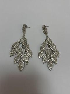 クリスタルピアス 約8cm