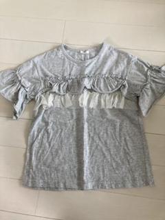 フリル付きグレーTシャツ バルーン袖
