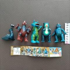 ゴメス＆リトラ「ウルトラＱ」登場怪獣（マーミット）ビニールパラダイス２体セット Amazon.co.jp: リトラ＆ゴメス ウルトラQ登場怪獣 M1号