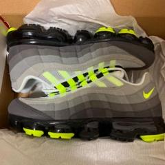 人気モデル AIR VAPORMAX95 YELLOW GRADATION