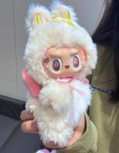 ZIMOMO 小白兎LABUBU ラブブ ぬいぐるみ　珍しいLABUBU ZIMOMO 小白兎LABUBU ラブブ ぬいぐるみ 珍しいLABUBU - メルカリ