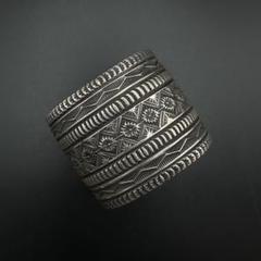 NAVAJO Sunshine Reeves H型 バングル 2.1cm幅 NAVAJO Sunshine Reeves H型 バングル 2.1cm幅 - メルカリ