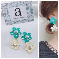 2300-5 グリーン×アイボリー☺︎2連カラーフラワーパールピアス☺︎