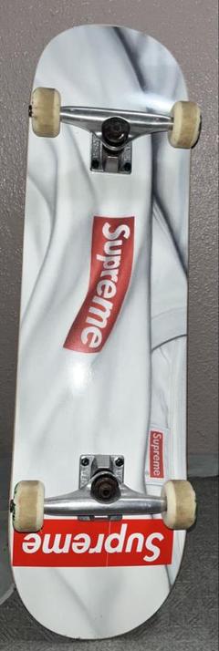 2025年最新】supreme ウィールの人気アイテム - メルカリ
