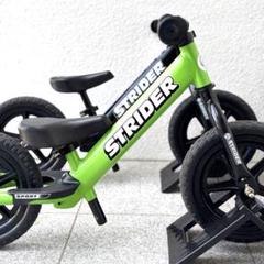 美品　未使用　ストライダースポーツモデル　グリーン 美品 未使用 ストライダースポーツモデル グリーン