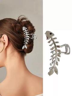 魚の骨型メタルヘアクリップ