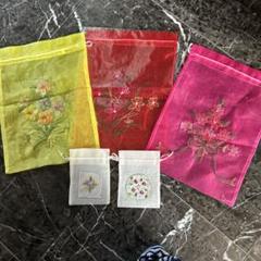 刺繍袋セット（黄色、赤色、ピンク色　白）