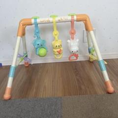 ベビージム　ベビーズFunFunジム 多色 ラトルおもちゃ付き