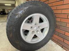 JEEP JKラングラーBLIZZAKスタッドレスタイヤ「手渡し限定」