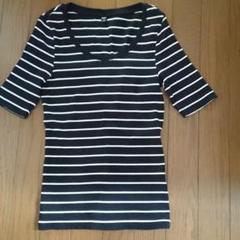 ユニクロ ボーダー Tシャツ