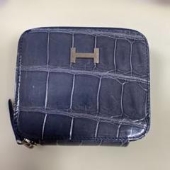 極美品 HAMANO 折り財布 クロコダイル レザー グレー ネイビー ロゴ金具 極美品 HAMANO 折り財布 クロコダイル レザー グレー ネイビー