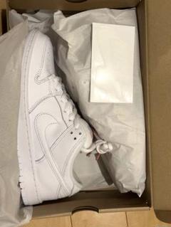 Nike SB Dunk Low Pro ISO "Triple White"のサムネイル