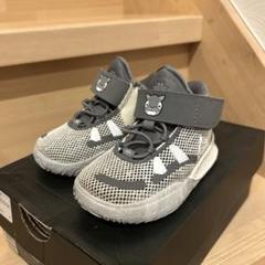Nike Kyrie キッズシューズ グレー　11cm