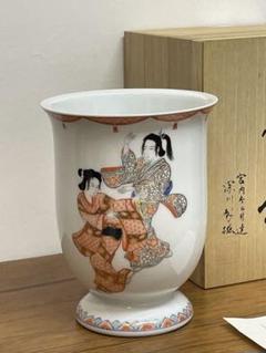 有田焼　宮内庁御用達　深川製磁　花文　花瓶　時代箱　M　R6410B Amazon.co.jp: 深川製磁 、有田焼 、宮内庁御用達 、花瓶 、牡丹