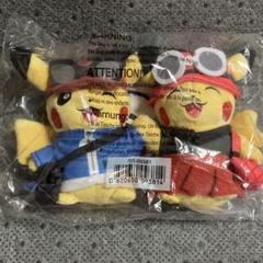 25周年アメリカ限定　ポケモンセンター ジョウト地方　ペアピカチュウ ぬいぐるみ 25周年アメリカ限定 ポケモンセンター カロス地方 ペア